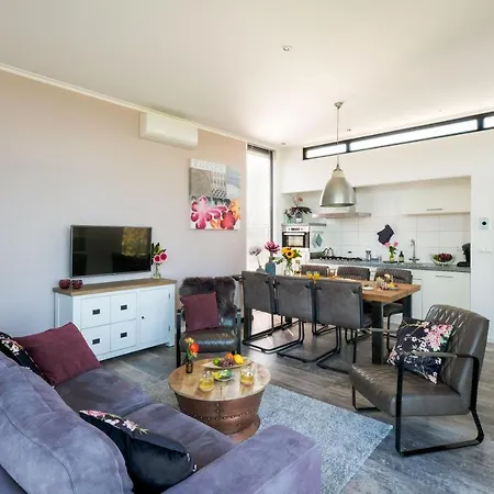 Holiday home Cube Of Luxury Direkt Am Europarcs Bad Hoophuizen